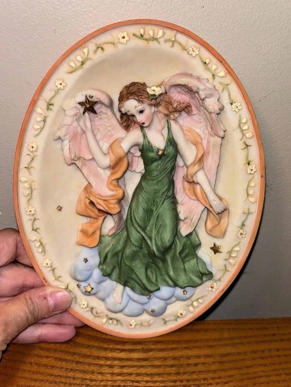 Angel Fairy Oval Wall Plaque Decor Green & Pink